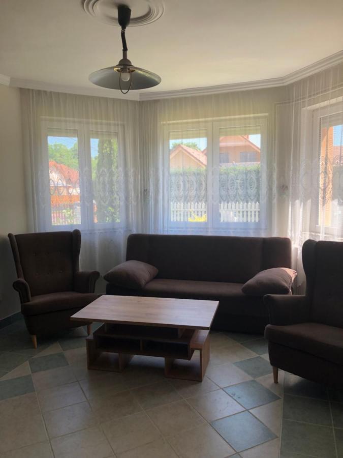 Tulipán Vendégház Hajduszoboszlo Exterior foto