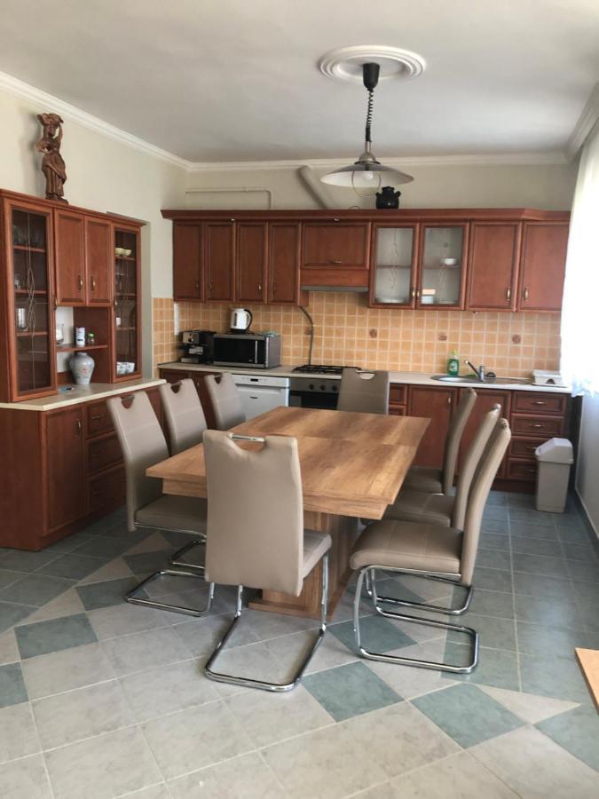 Tulipán Vendégház Hajduszoboszlo Exterior foto