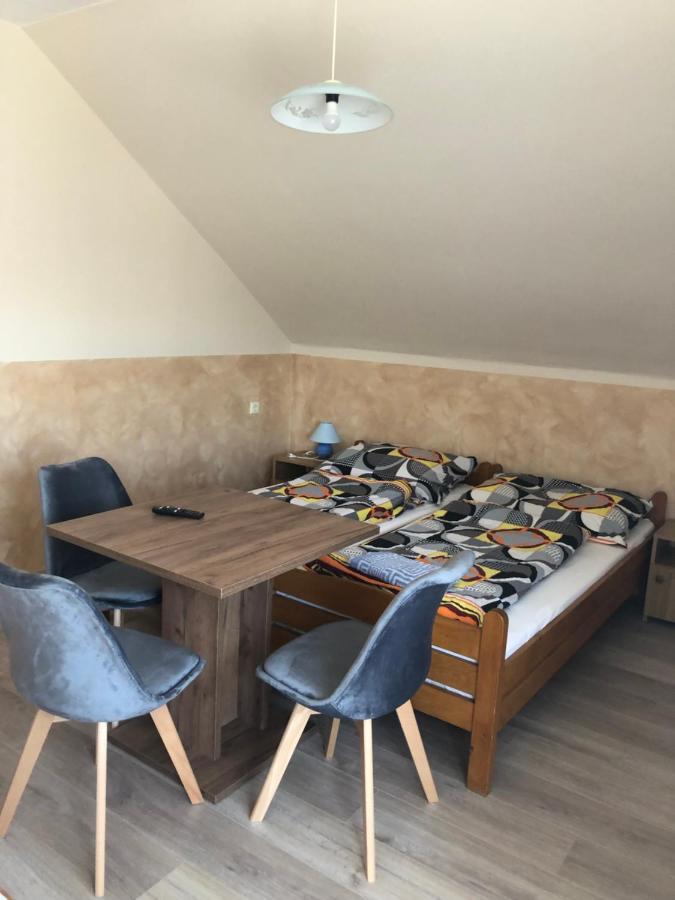 Tulipán Vendégház Hajduszoboszlo Exterior foto