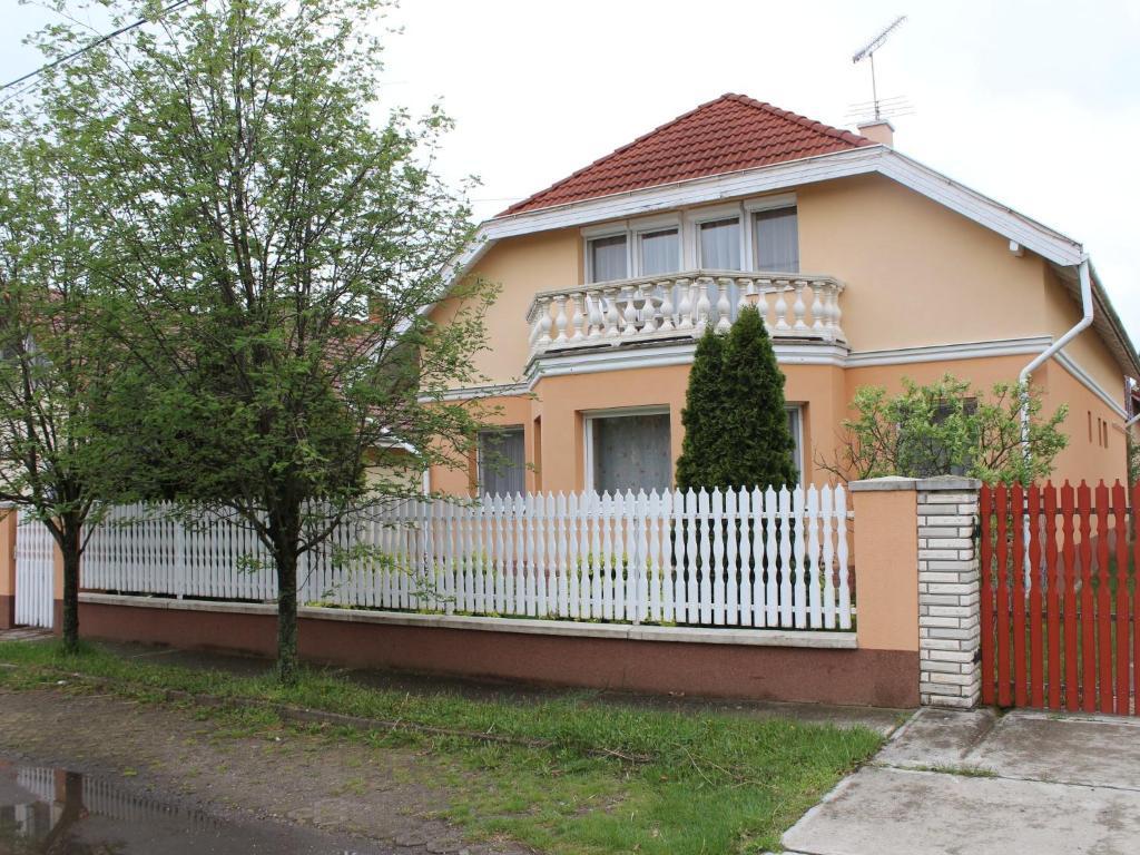 Tulipán Vendégház Hajduszoboszlo Exterior foto
